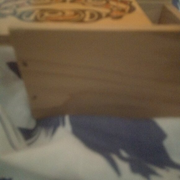 Traditional Inuit/Indigenous Accessory Box - Picture 3 of 5